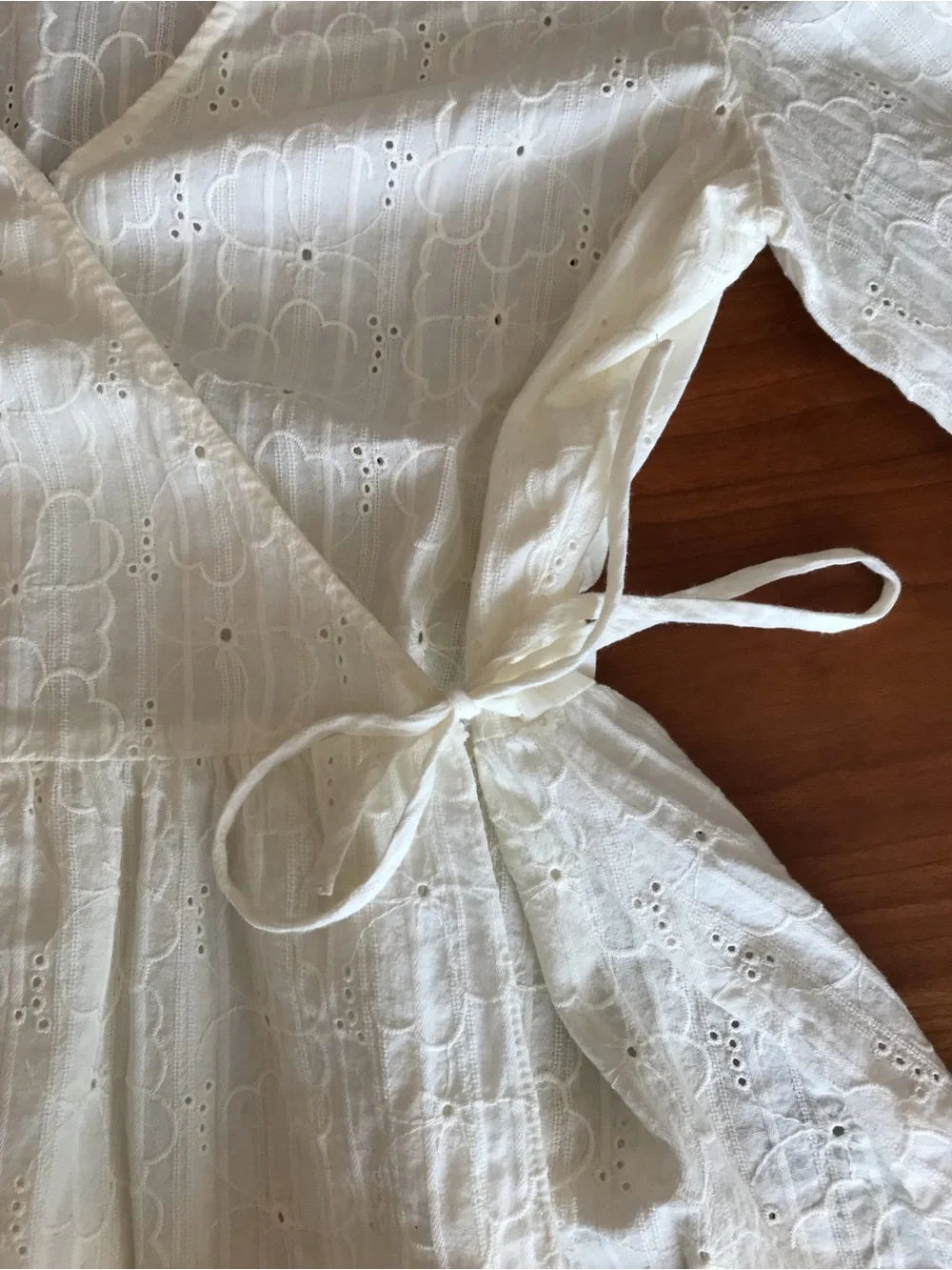 Madewell White Floral Eyelet Wrap Peplum Blouse Puff Sleeve Size Small